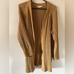 1X Maurices cardigan mustard yellow great condition